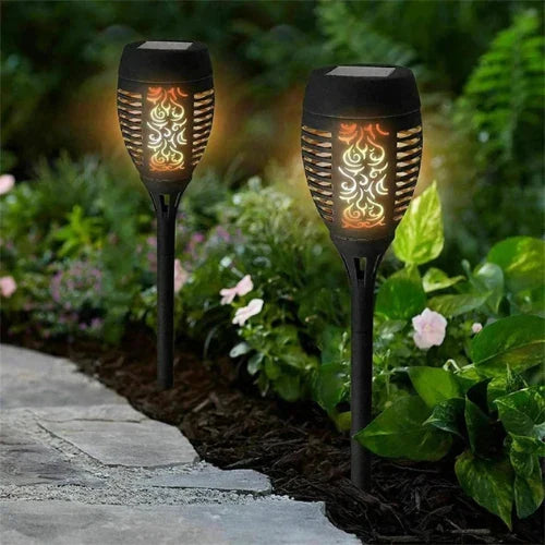 Luminária Solar de Chama para Jardim Led com Painel Solar